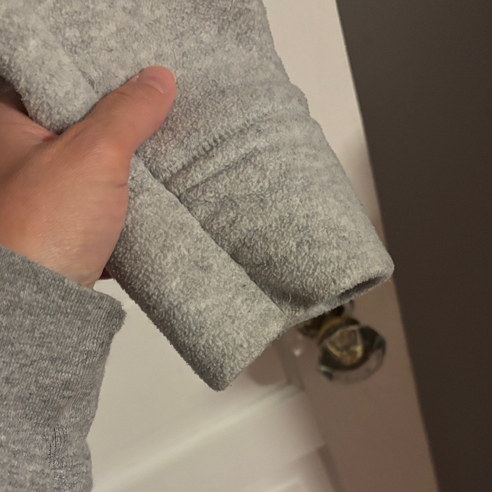 American Eagle Outfitters Gray Cropped Zip-Up Jacket - Picture 5 of 5